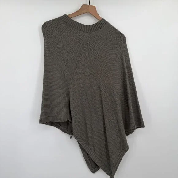 Lululemon On The Go Poncho Grey Sage Women One Size Multifunctional Layering - Picture 6 of 9